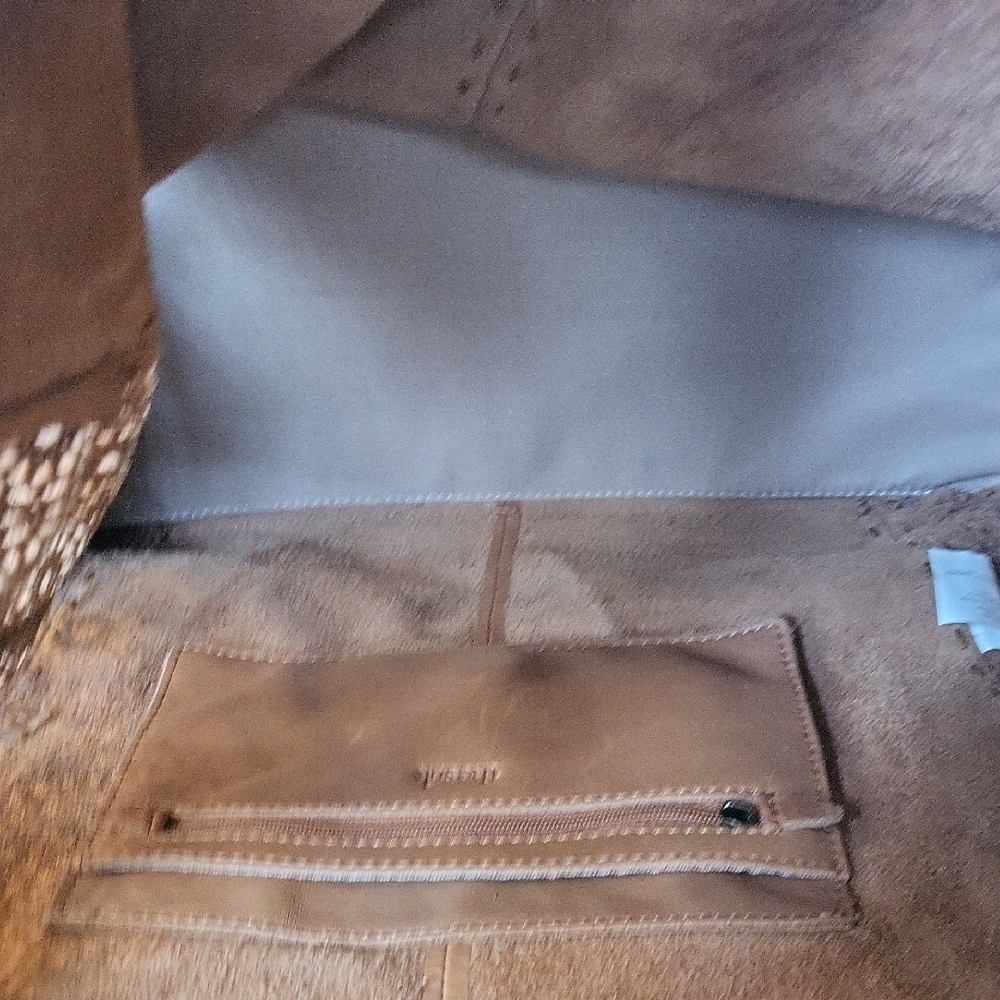 The Sak Tan Los Feliz Large Shoulder Bag with Tassel - Picture 9 of 12